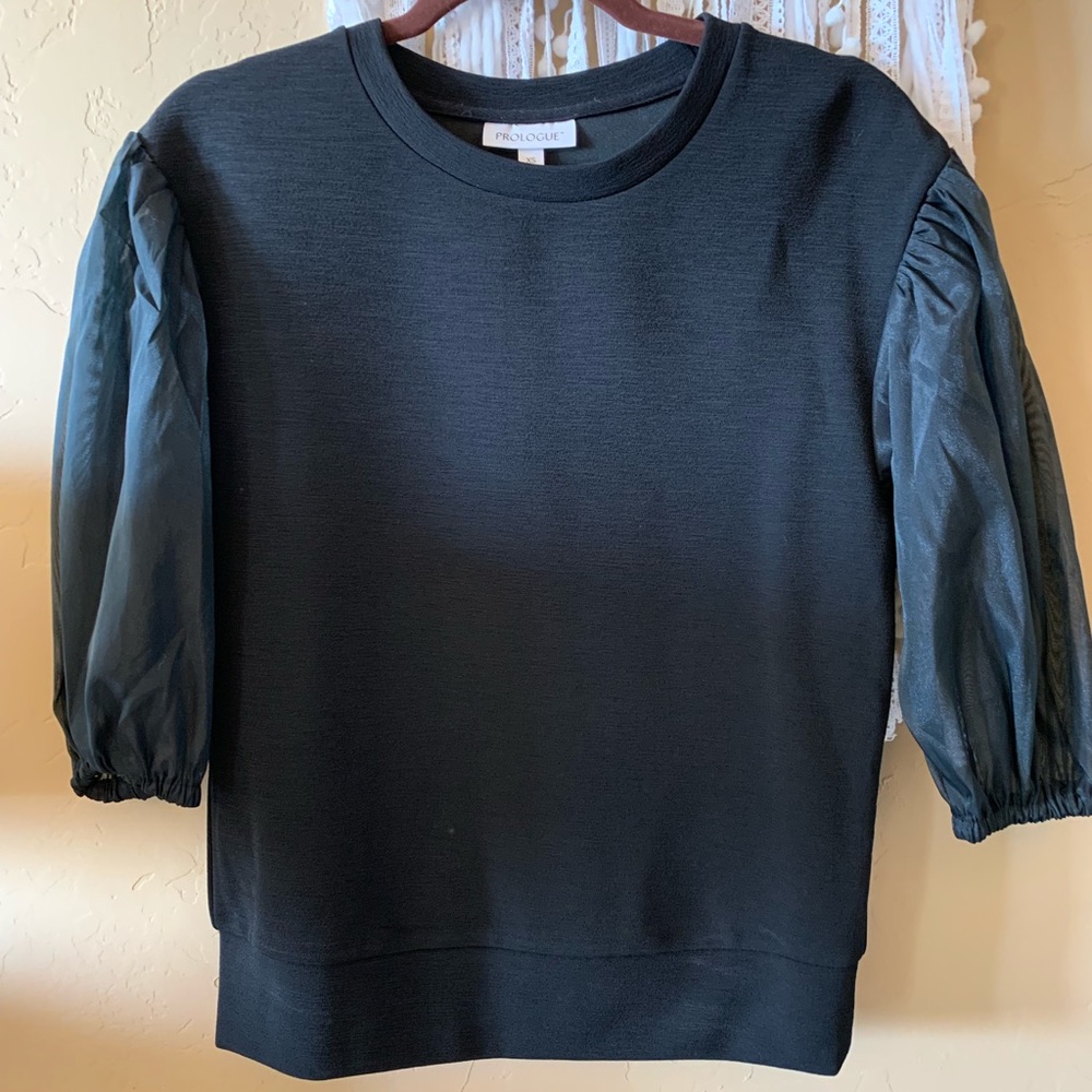 Black chic blouse
